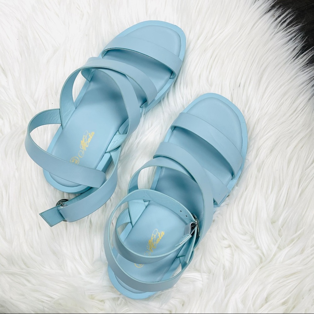 Blue strap sandal - Picture 4 of 6